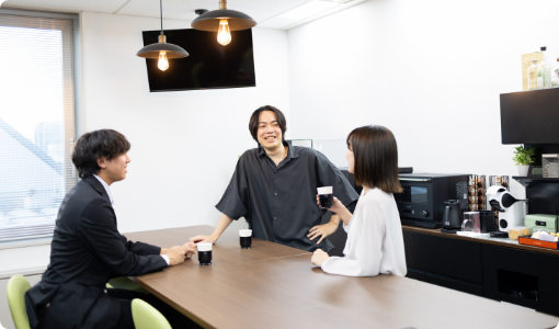 打ち合わせをしている様子